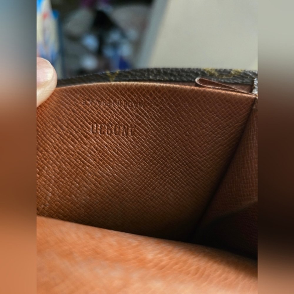 LV Monogram Monnaie Double Snap Wallet with Unbranded Chain - Picture 2 of 12